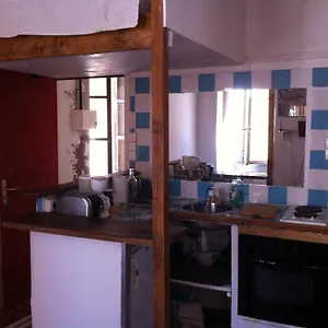 les-petits-studios-mezzanine-du-panier.fr-provencehotel.com/