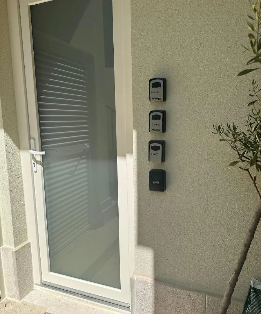 Apartments Urban Porec 0*,  Croazia